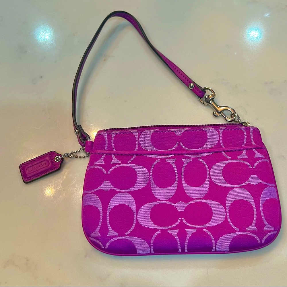 COACH Signature C Jacquard Wristlet with Leather Step and Trim in Purple
